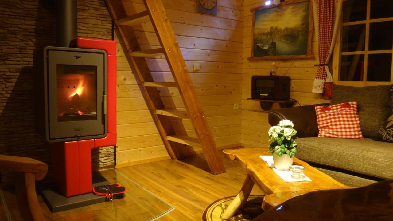 Holzhaus Waldwichtel Am Wald Und See Neuruppin Extérieur photo